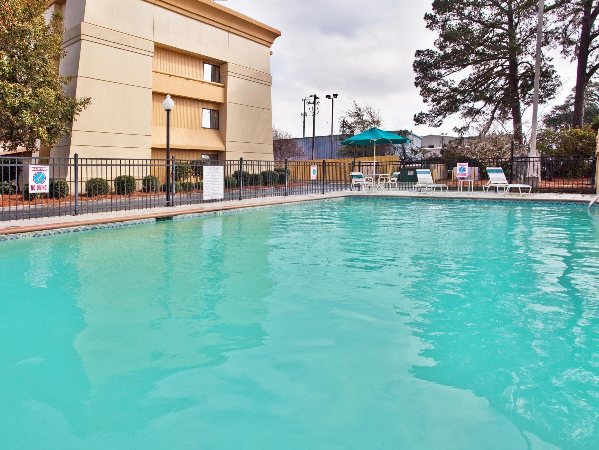 Spark By Hilton Savannah Midtown מראה חיצוני תמונה