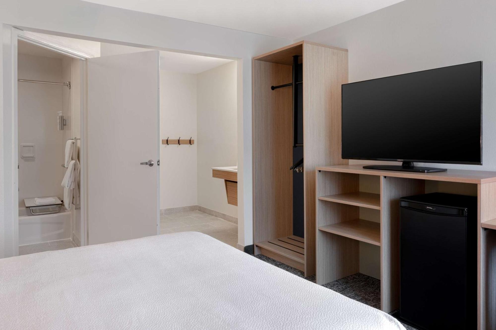 Spark By Hilton Savannah Midtown מראה חיצוני תמונה
