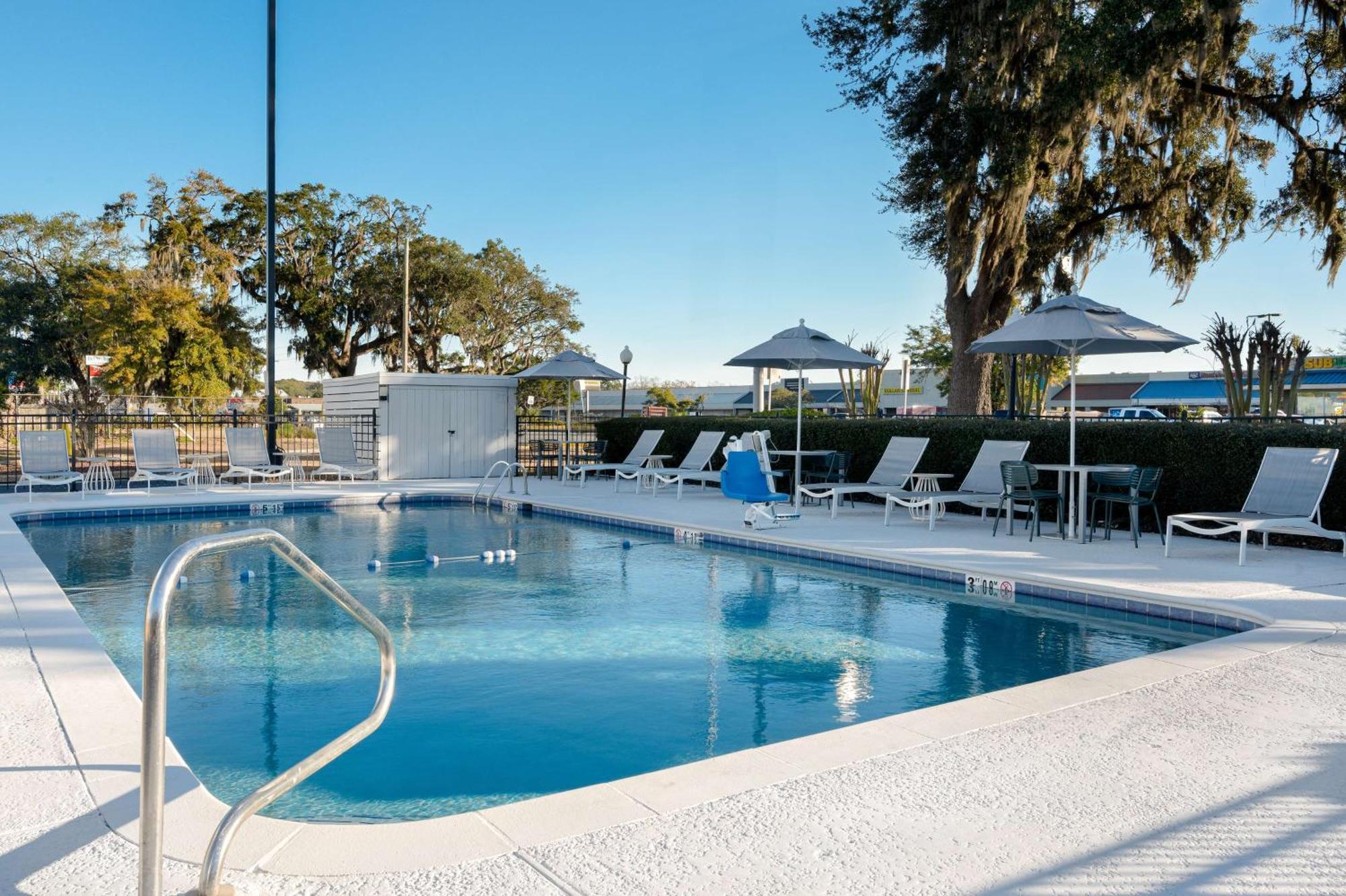 Spark By Hilton Savannah Midtown מראה חיצוני תמונה