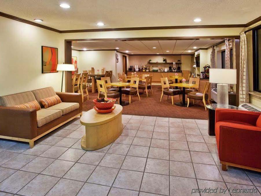 Spark By Hilton Savannah Midtown מראה חיצוני תמונה
