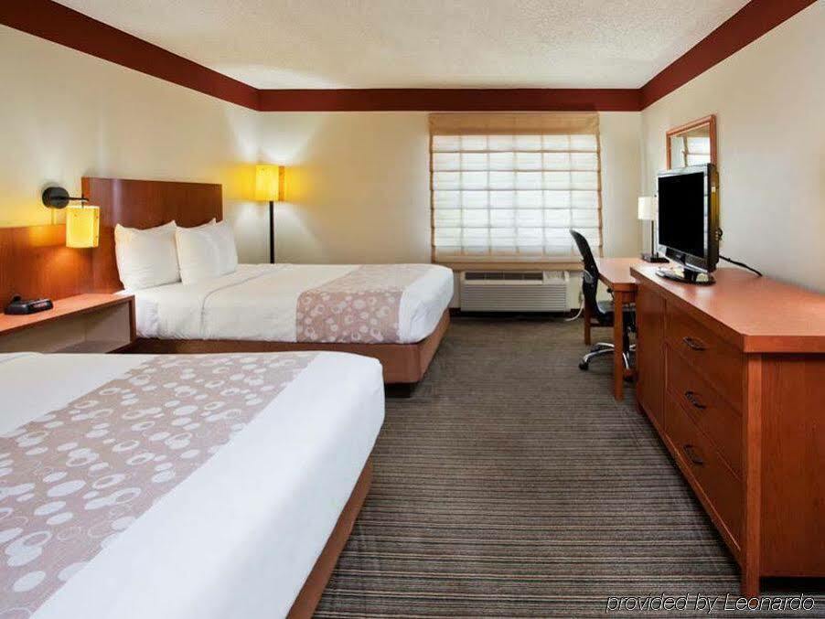 Spark By Hilton Savannah Midtown מראה חיצוני תמונה
